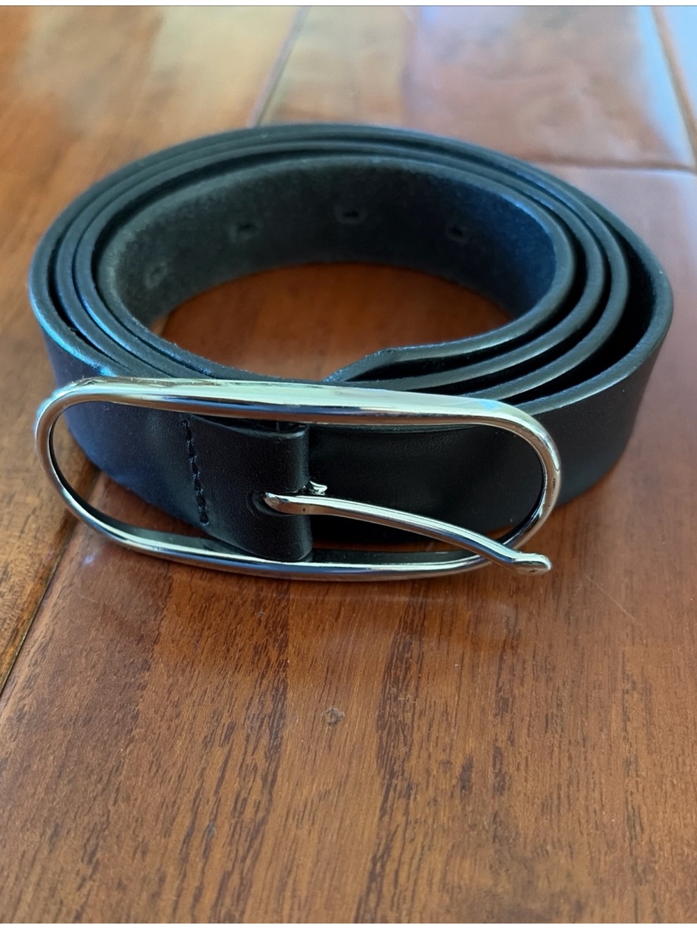 Banana Republic Belt Large Black Leather Oval Silver Buckle Minimalist Classic